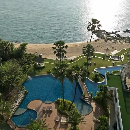 The Palm Wongamat Beach Pattaya Exterior photo
