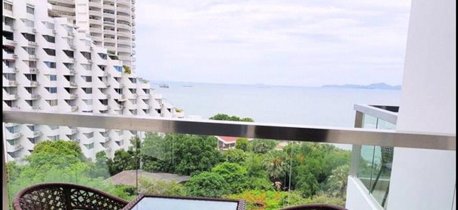 Apartment The Palm Wongamat Pattaya